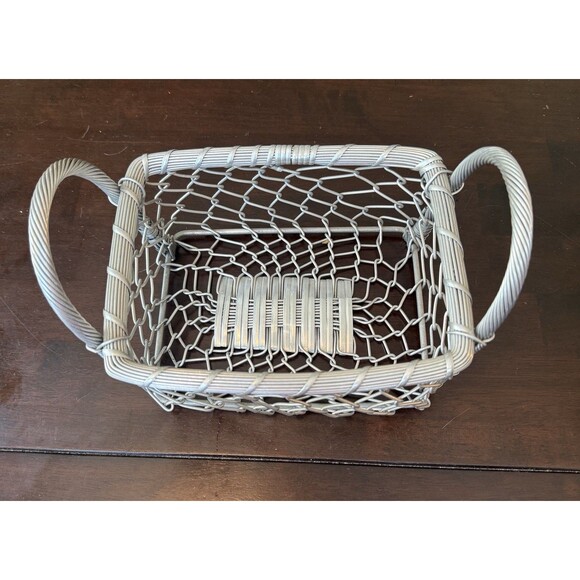 Vintage Silver Tone Wire Basket with 2 Handles Woven Hand Crafted 9”x 6” - Picture 4 of 8
